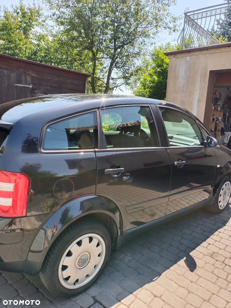 Audi A2 1.4 - 14