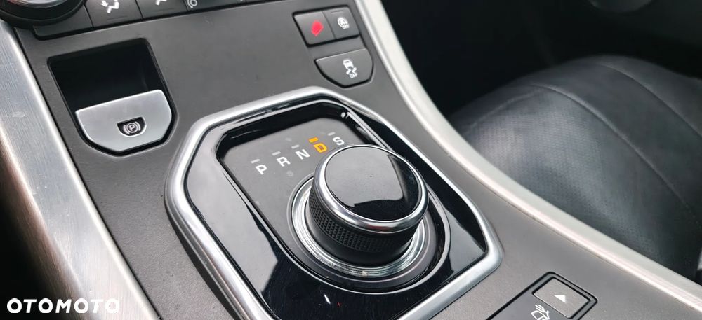 Land Rover Range Rover Evoque - 27