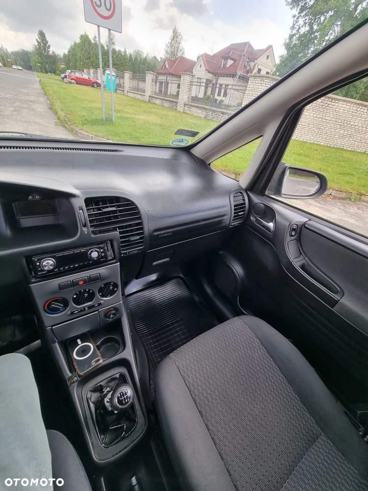 Opel Zafira 1.8 Njoy - 6
