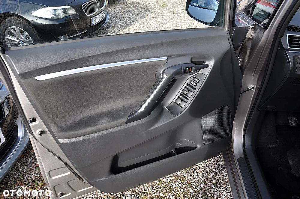 Toyota Verso 1.8 Premium - 17