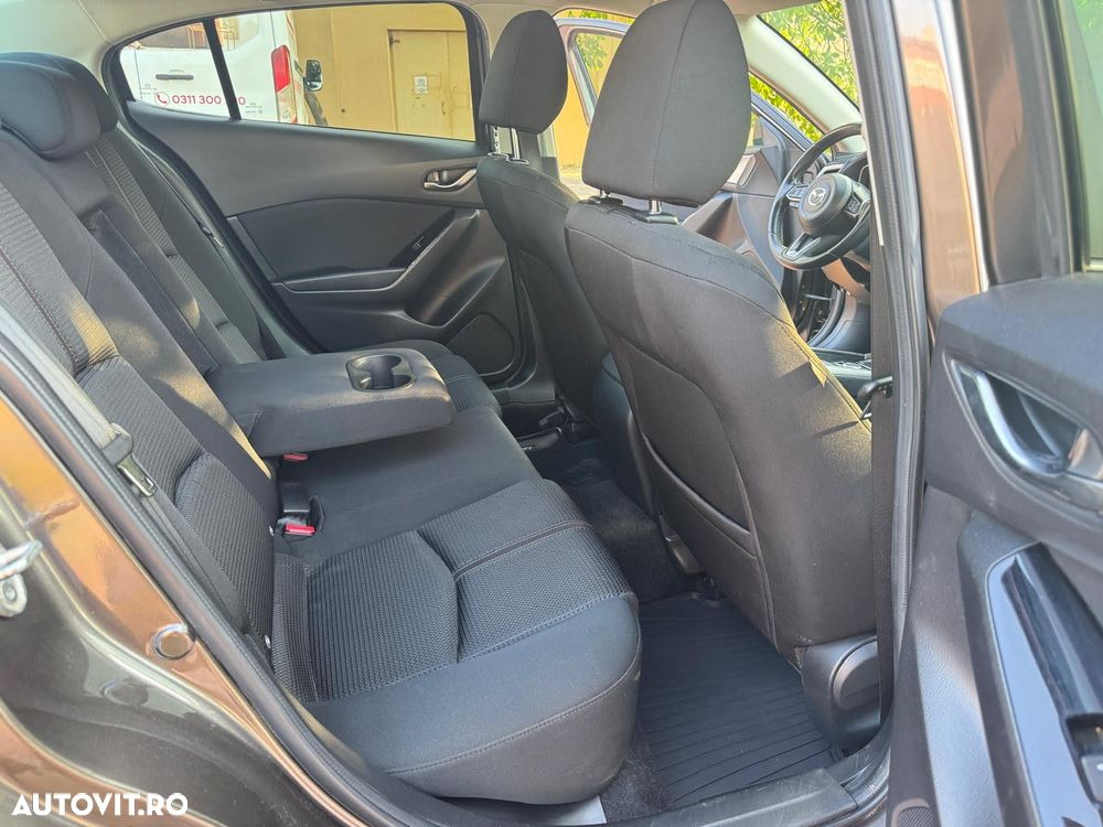 Mazda 3 G120 Attraction - 18