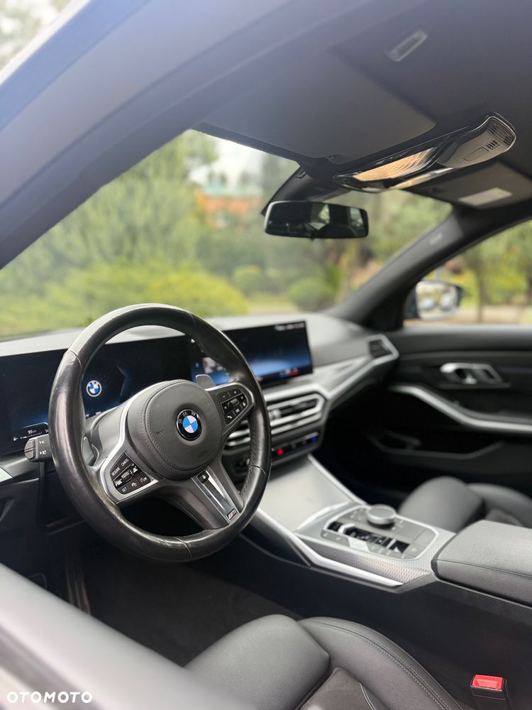 BMW Seria 3 320d xDrive mHEV M Sport - 12