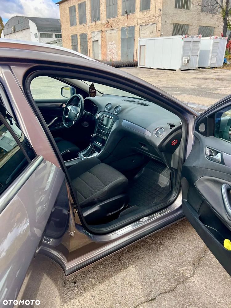 Ford Mondeo 2.2 TDCi Titanium - 11