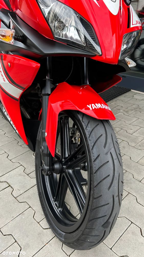 Yamaha YZF - 9