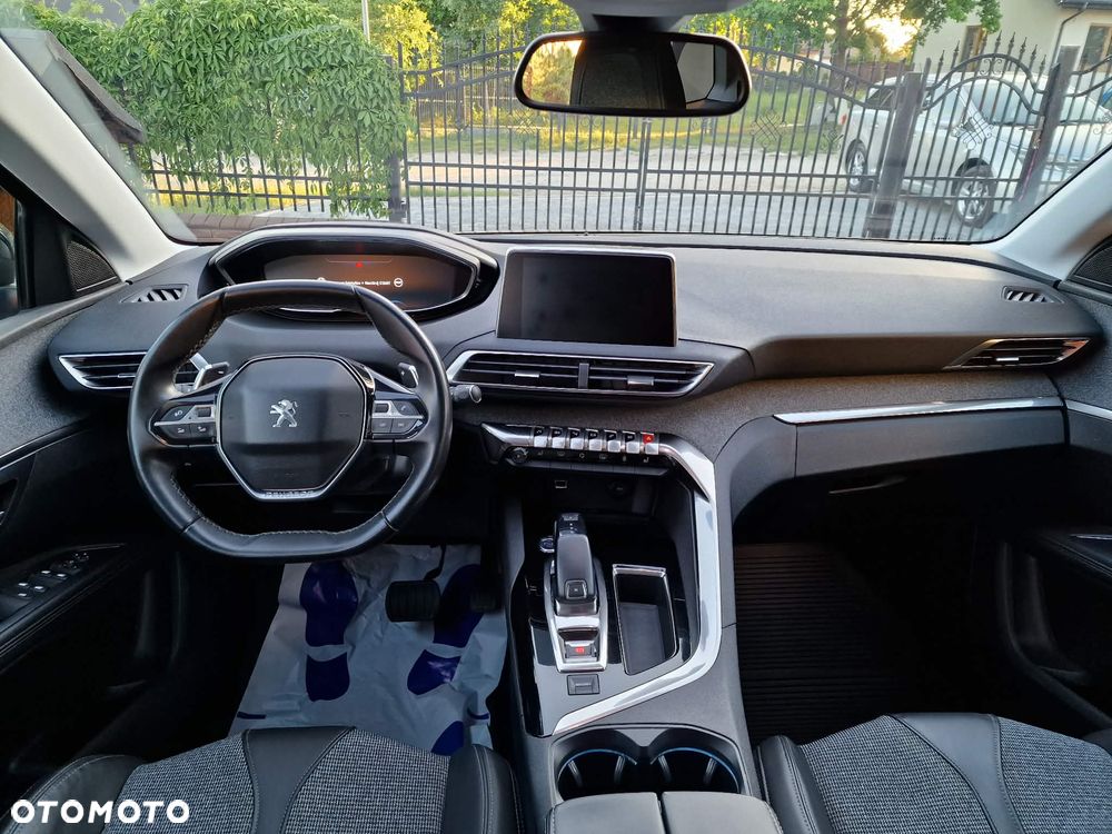 Peugeot 5008 BlueHDI 120 EAT6 Stop & Start Allure - 22