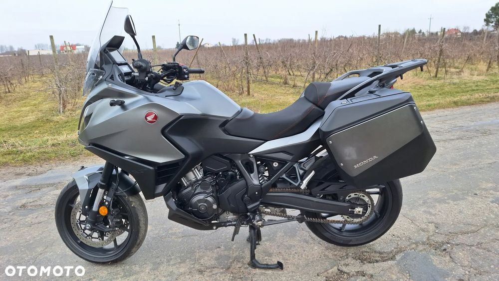 Honda NT - 11