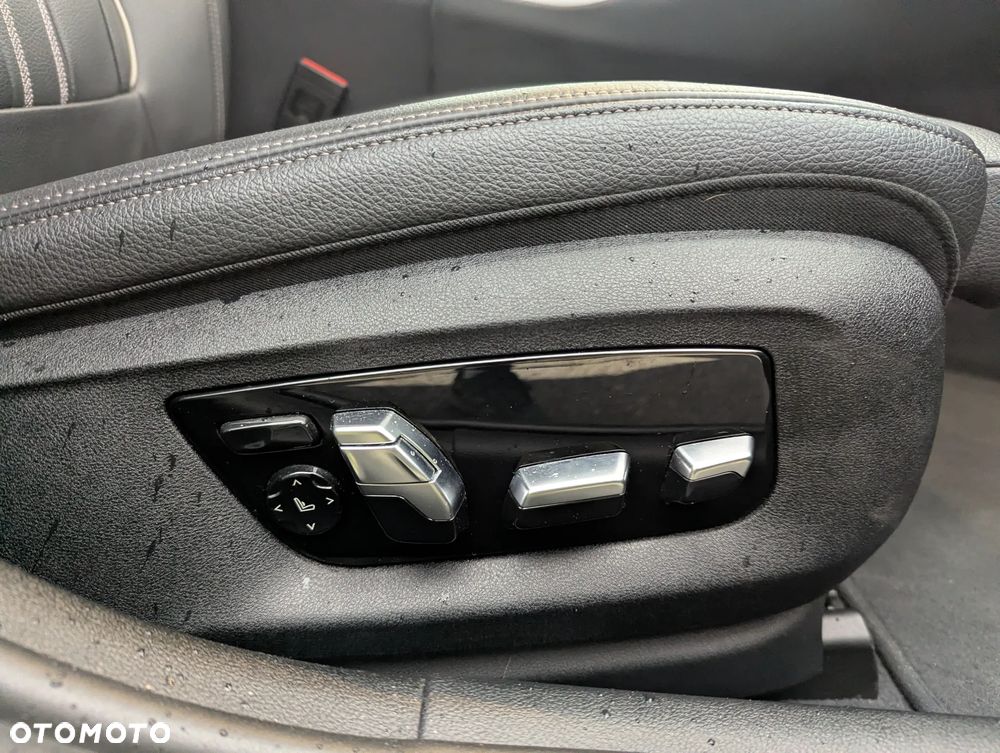 BMW Seria 5 520d Touring Sport Line - 39