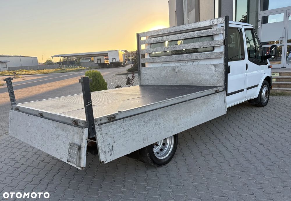 Ford TRANSIT 2,4 TDCI 7 osobowy - 12