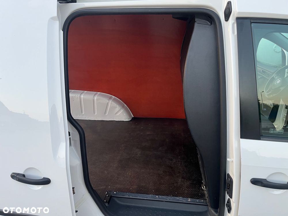 Volkswagen Caddy - 10