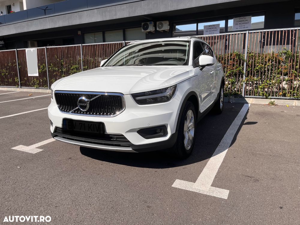 Volvo XC 40 T4 Momentum Pro - 2