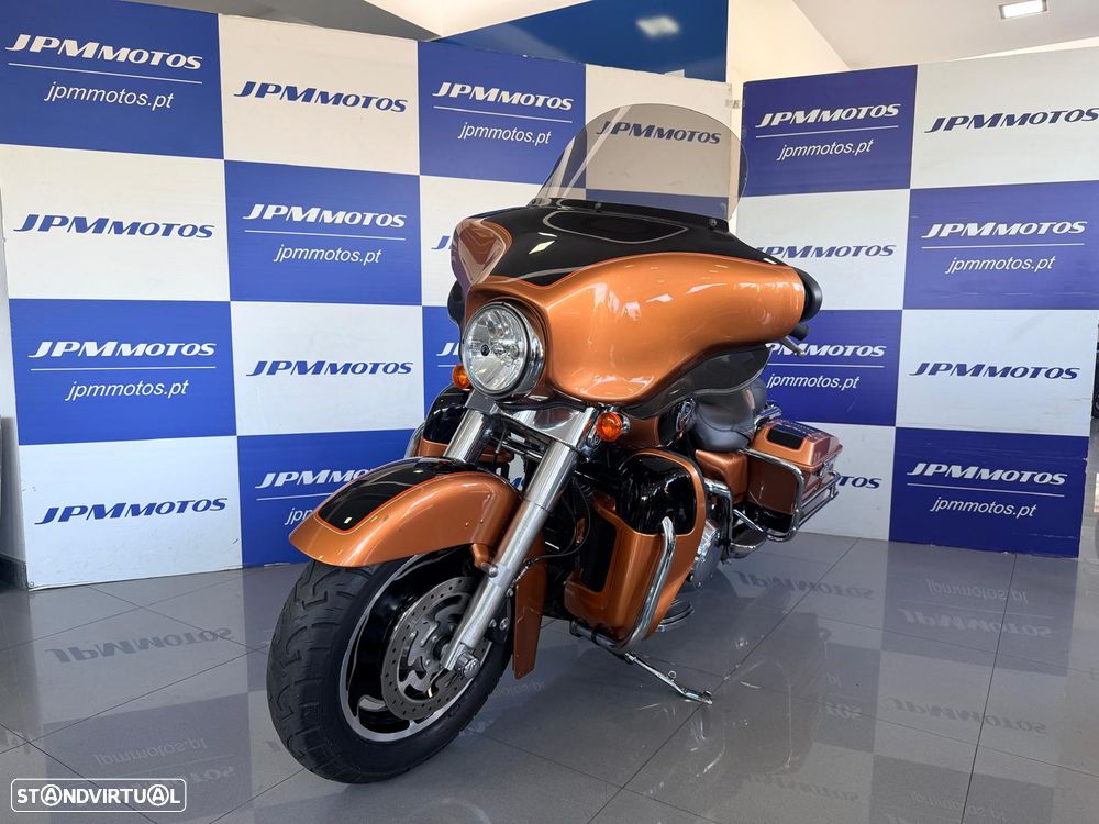 Harley-Davidson Street Glide - 14