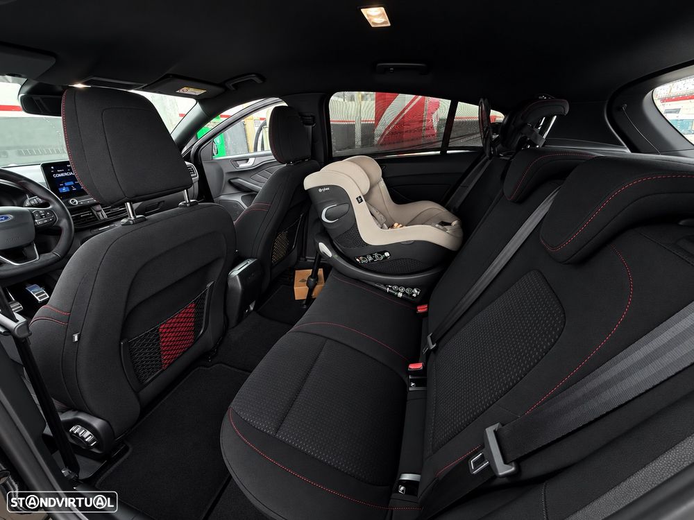 Ford Focus 1.0 EcoBoost ST-Line - 14