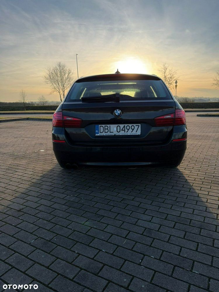BMW Seria 5 520d - 14