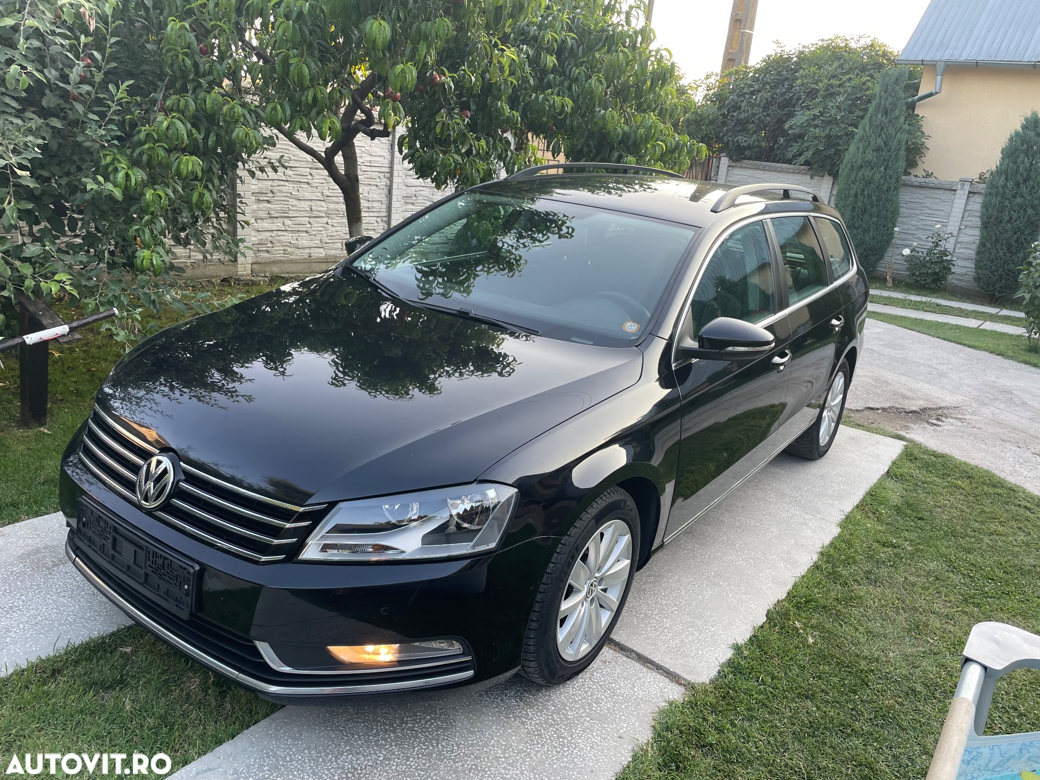 Volkswagen Passat - 12