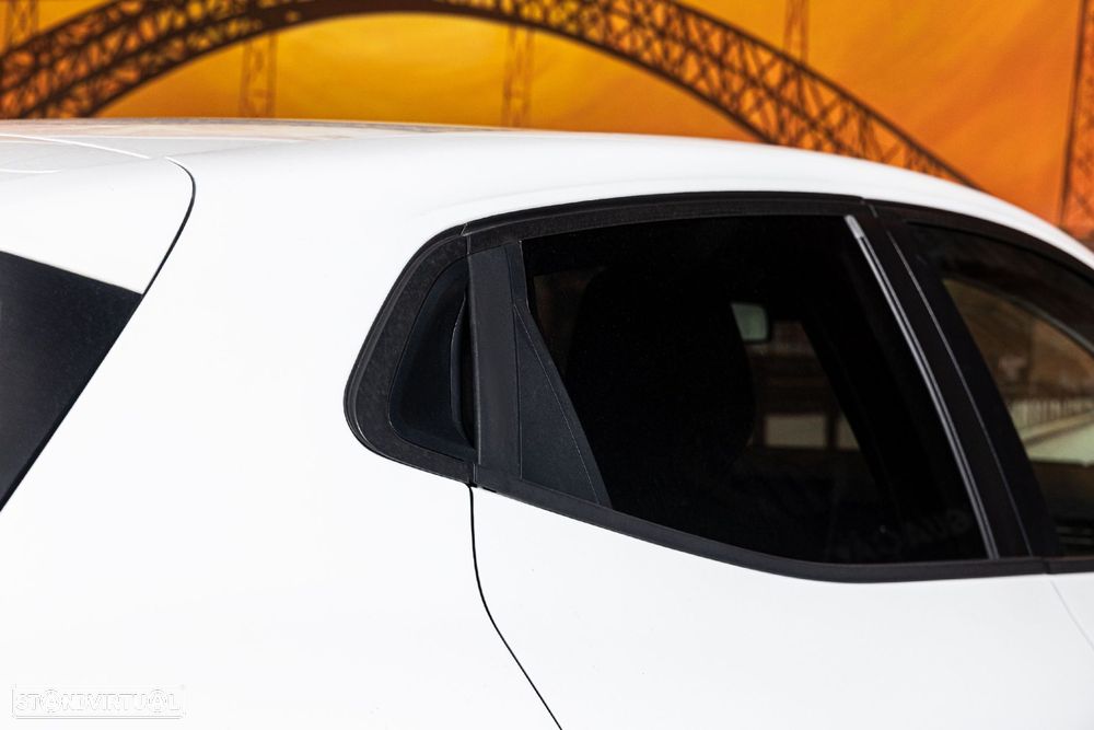 Renault Clio 1.0 TCe Intens Bi-Fuel - 11