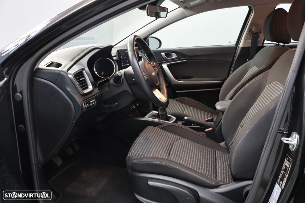 Kia XCeed 1.0 T-GDI Dynamic+ - 23