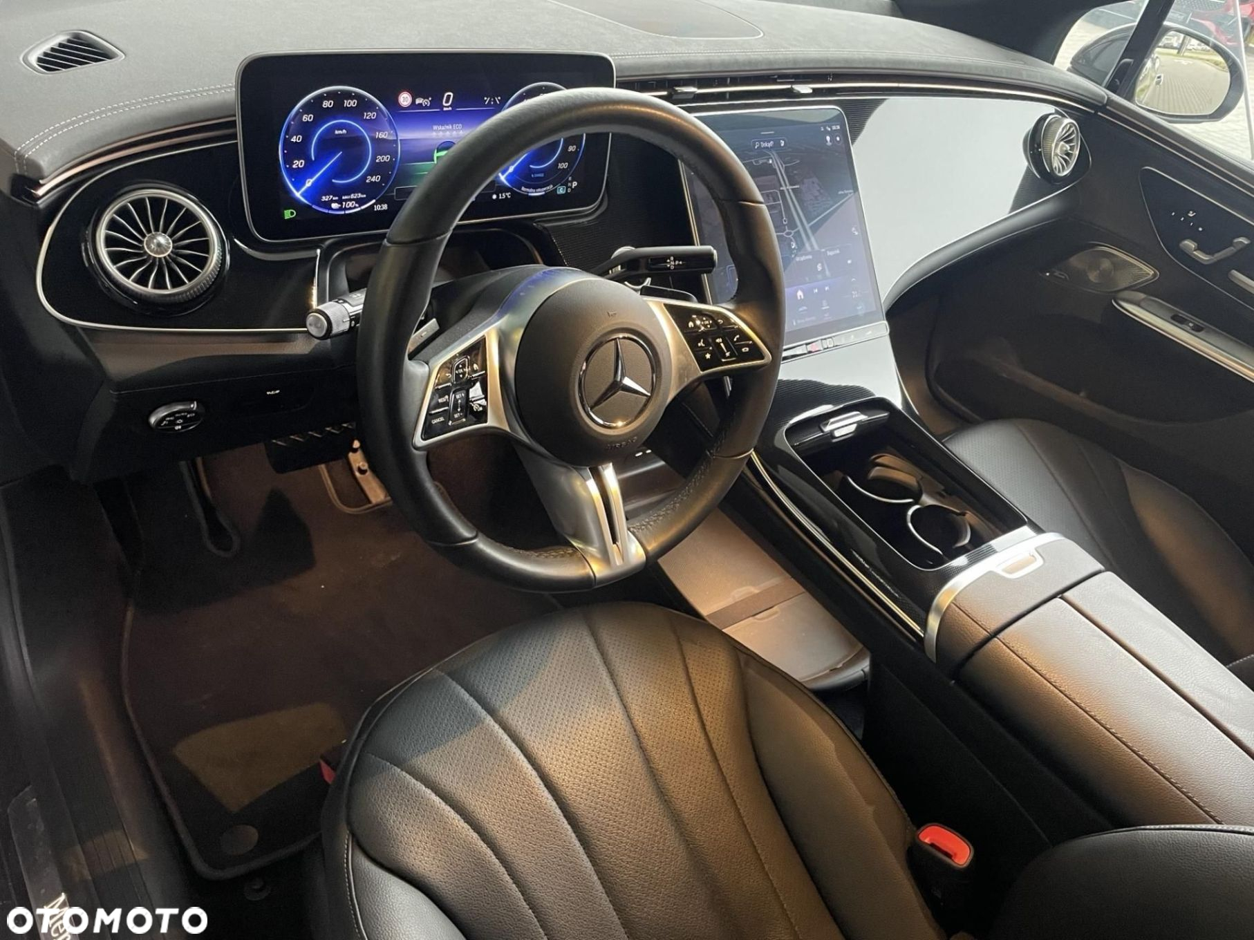 Mercedes-Benz EQE - 8