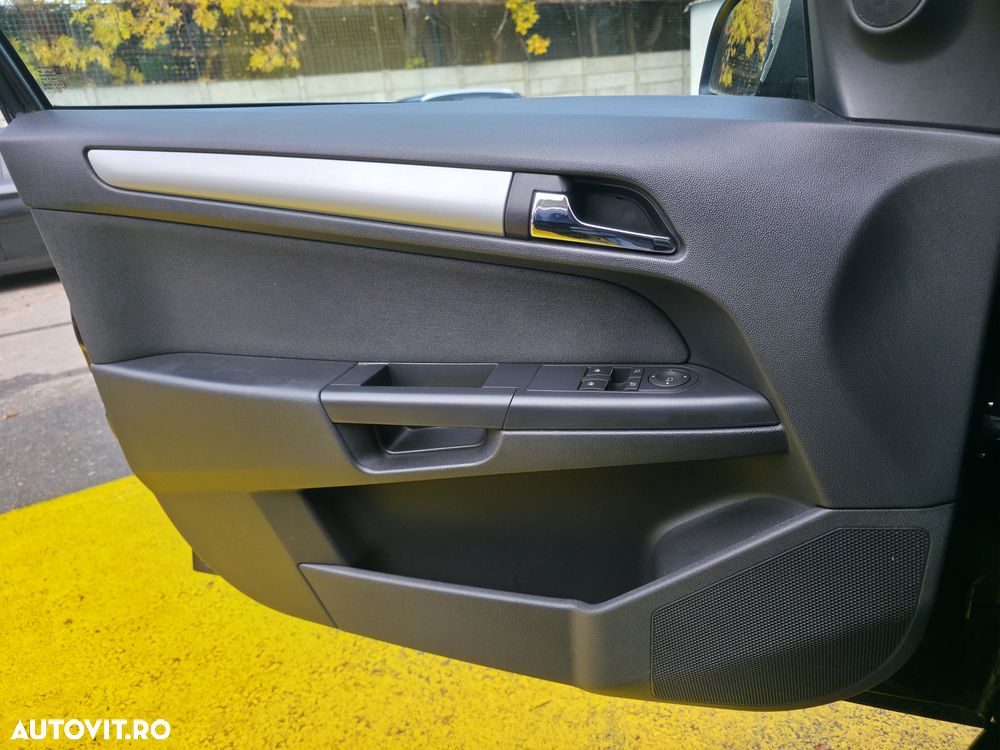 Opel Astra 1.4i 16V Club - 15