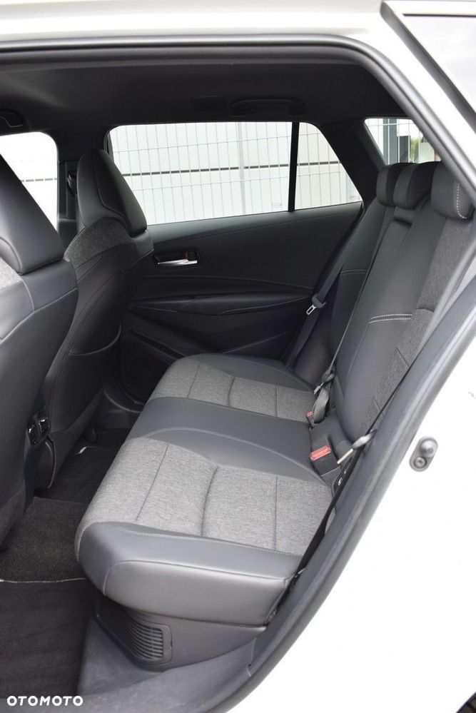 Toyota Corolla 1.8 Hybrid Style - 13