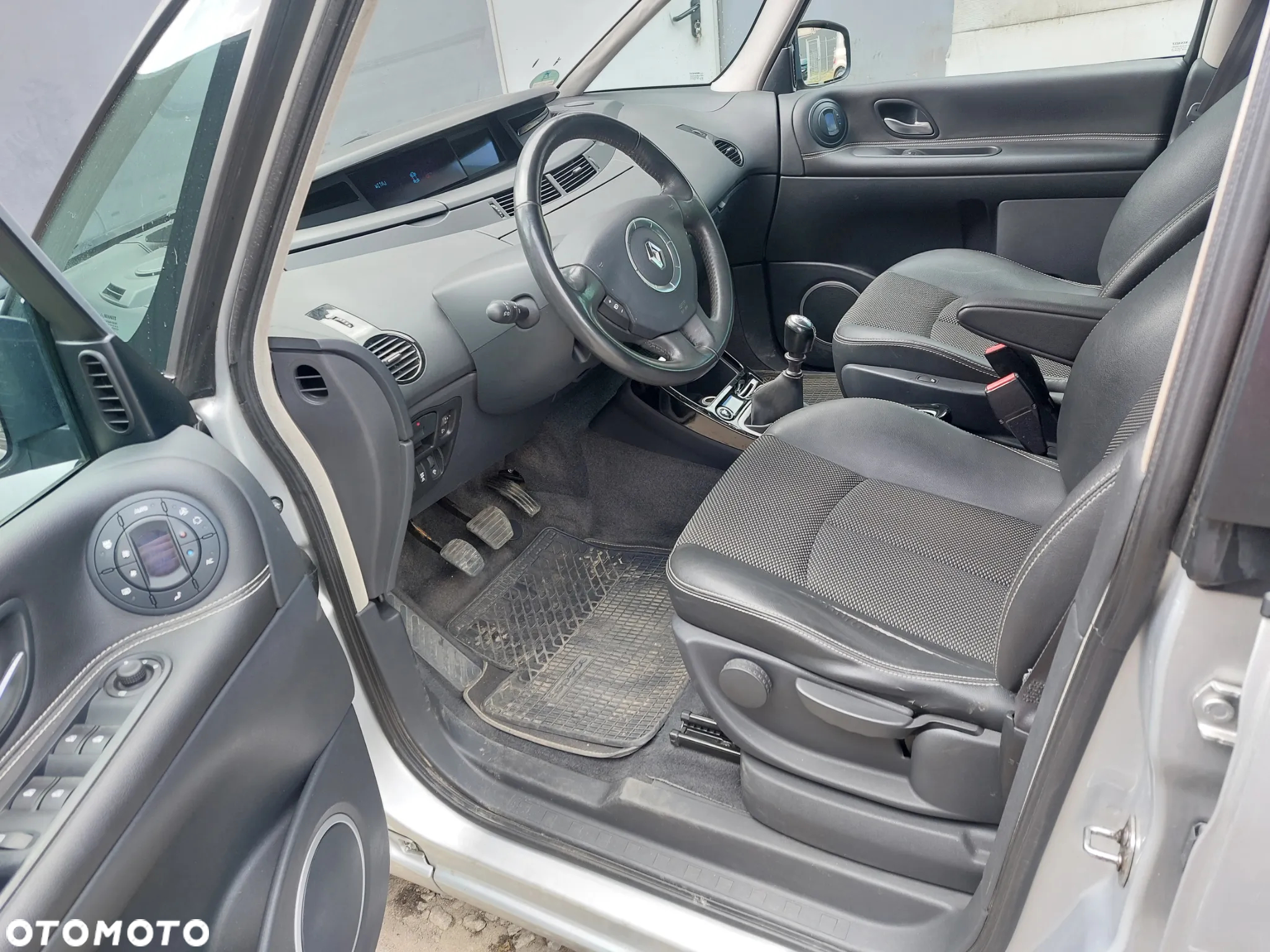 Renault Espace 2.0 dCi FAP Dynamique - 4