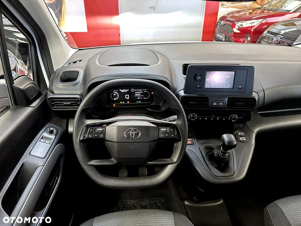 Toyota Proace City Verso 1.5 D-4D Business - 11