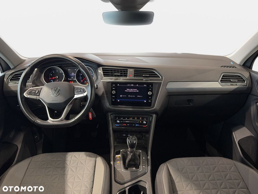 Volkswagen Tiguan - 17