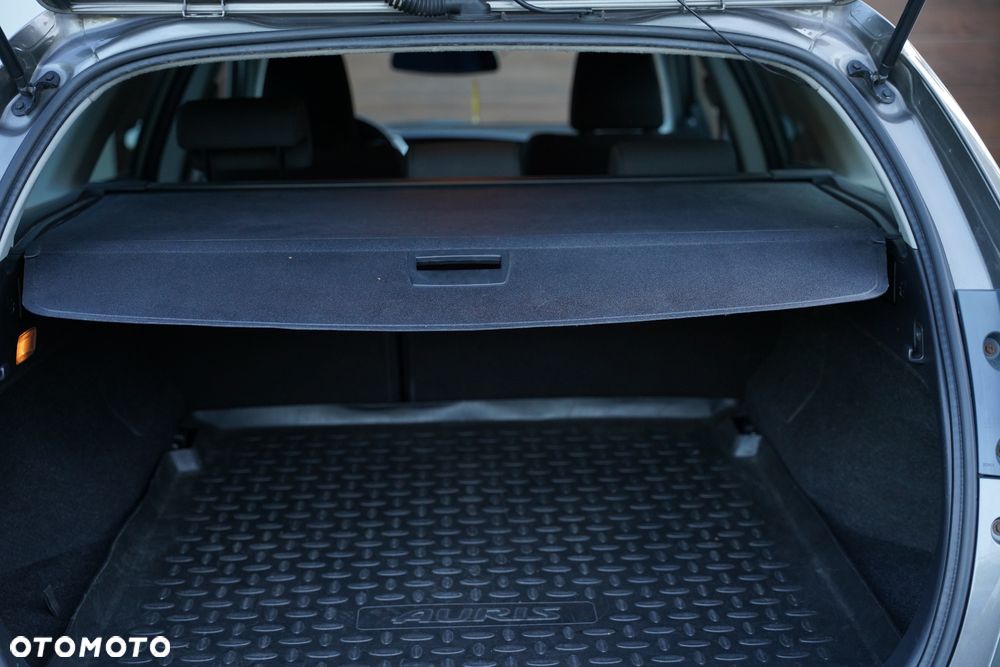 Toyota Auris - 11