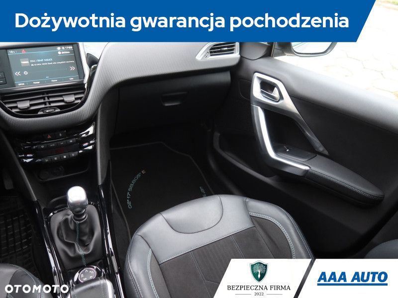 Peugeot 2008 - 10