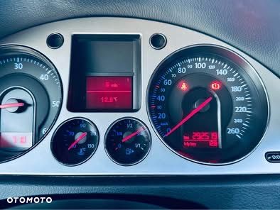 Volkswagen Passat 2.0 TDI Comfortline - 6