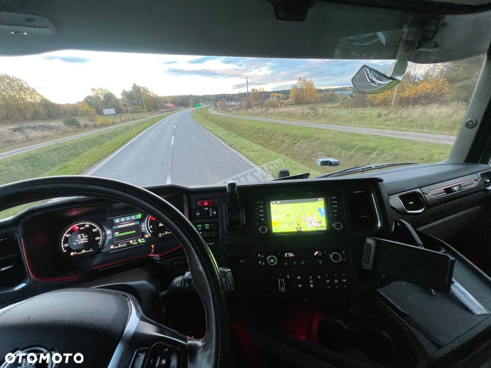 Scania Scania R650 z Niemiec bez EGR tylko SCR pełne wyposażenie FULL AIR V8 - 36