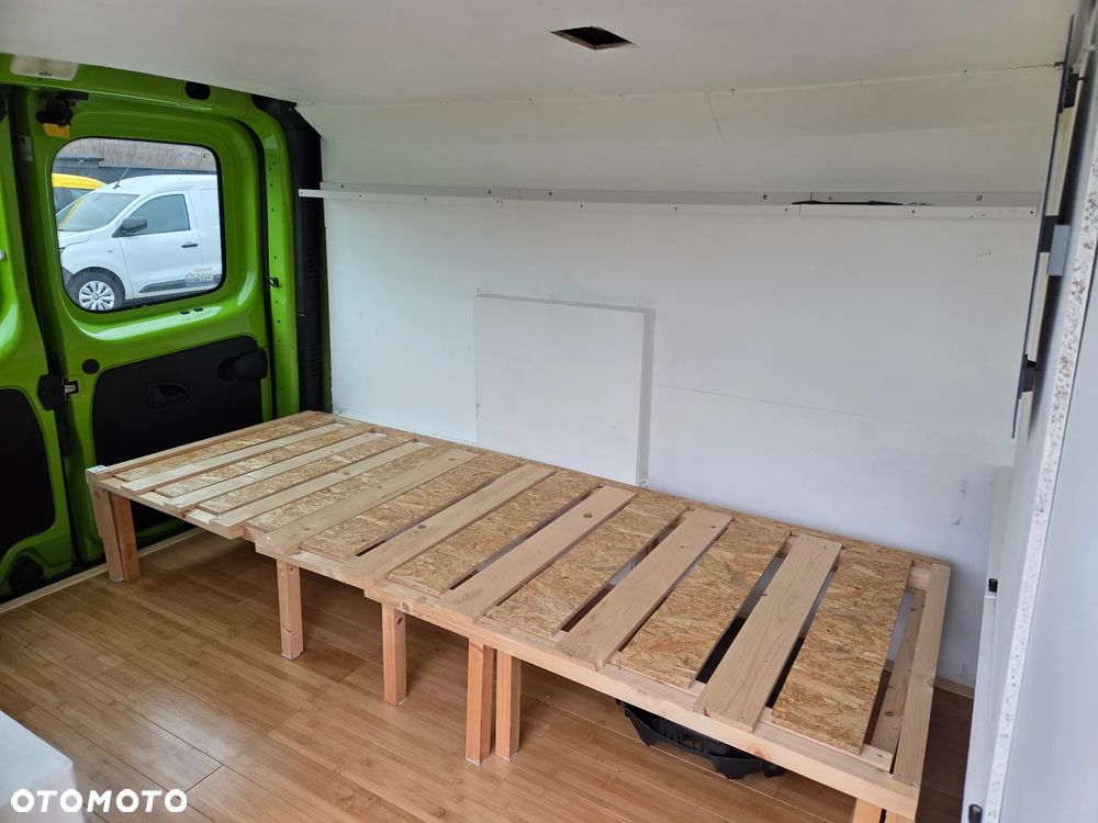 Renault TRAFIC - 23