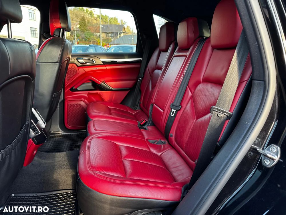 Porsche Cayenne Diesel Tiptronic S - 15