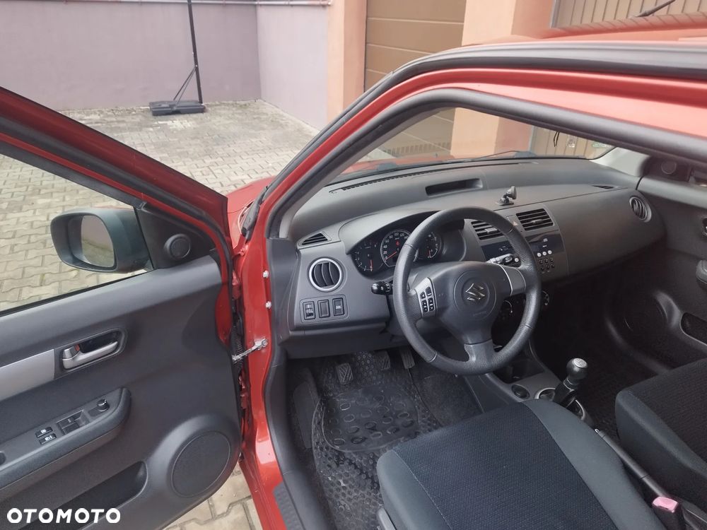 Suzuki Swift 1.3 Comfort - 26