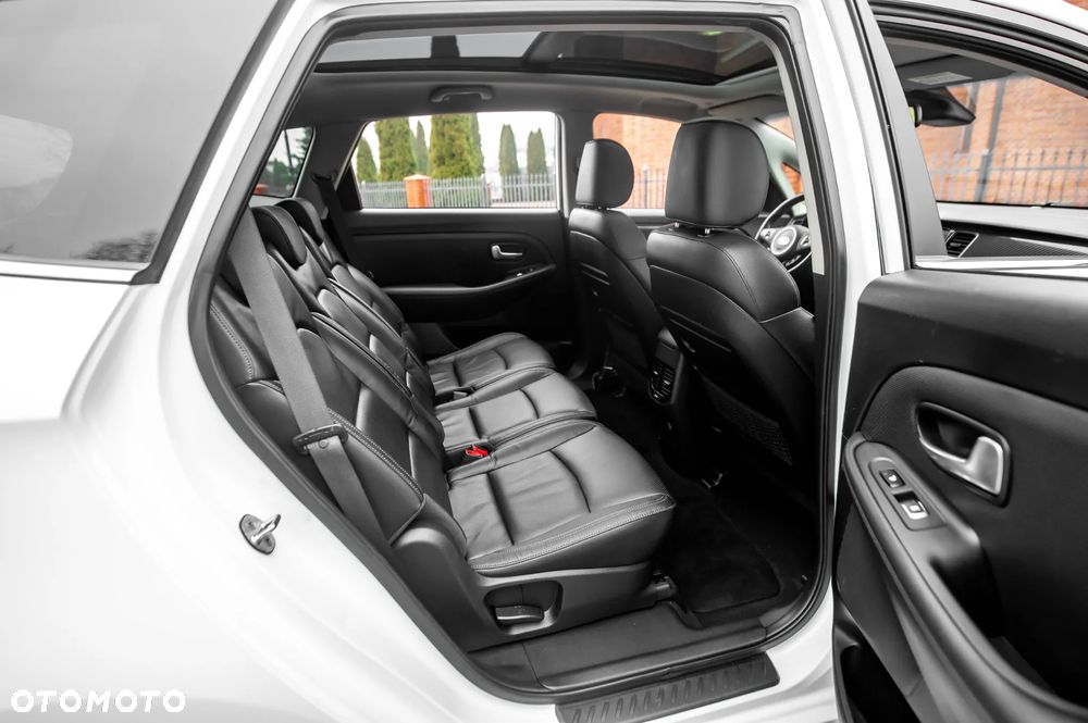 Kia Carens 1.7 CRDi Business Line 7os 7DCT - 22