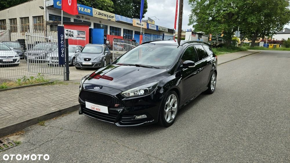Ford Focus 2.0 EcoBoost ST mit Leder-Sport-Paket - 3