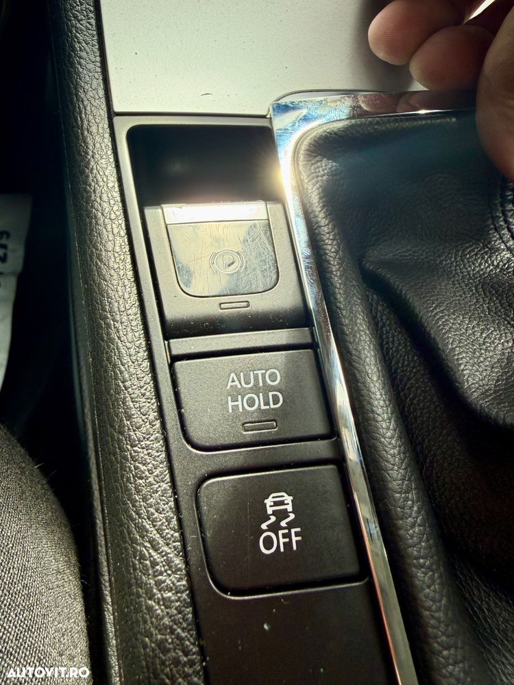 Volkswagen Passat 1.6 TDI DPF BlueMotion Technology Comfortline - 12