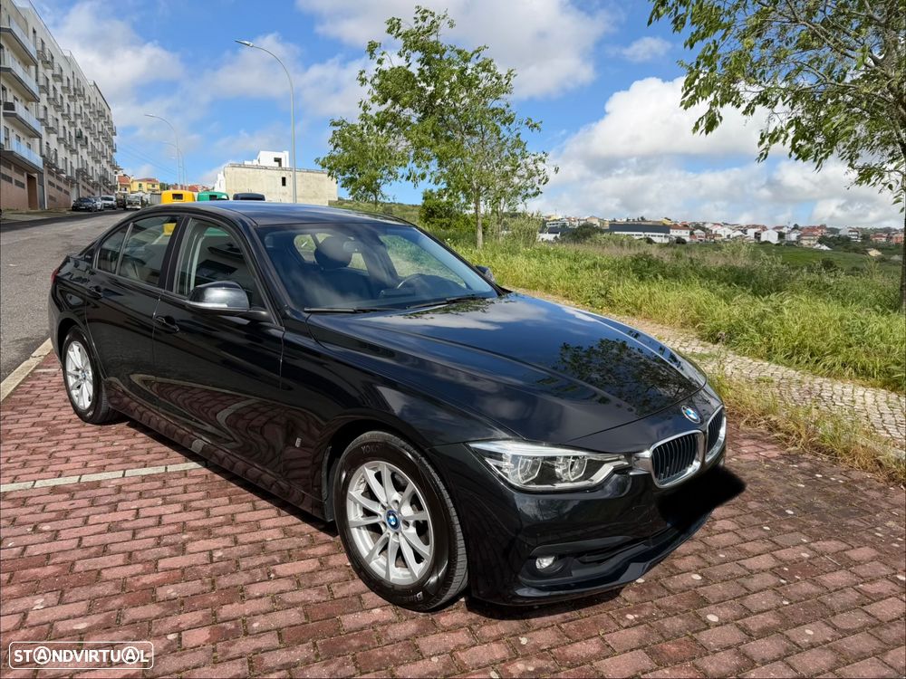 BMW 330 e iPerformance Line Luxury - 2