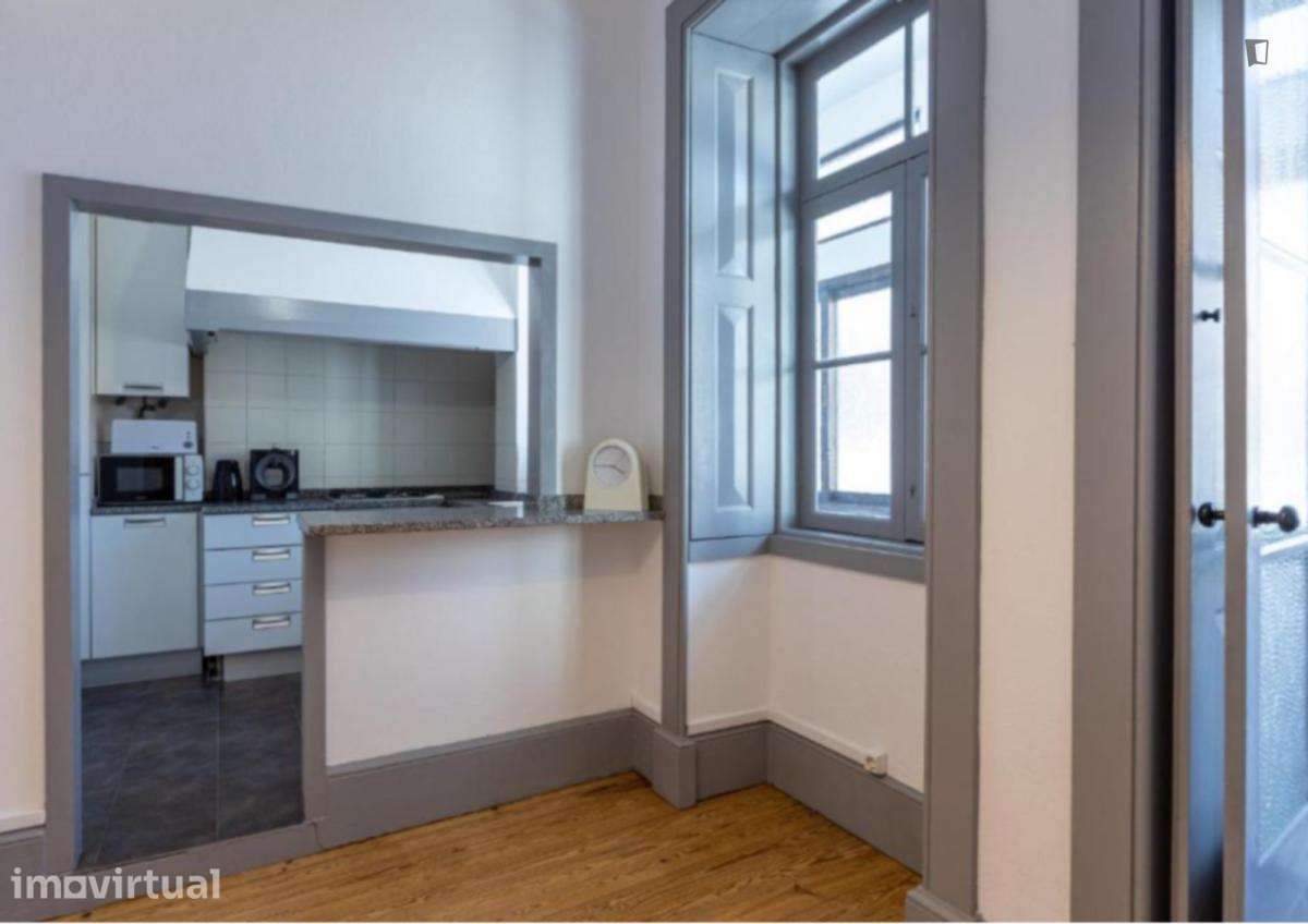 Quarto - localizado em Aveiro - Grande imagem: 3/9