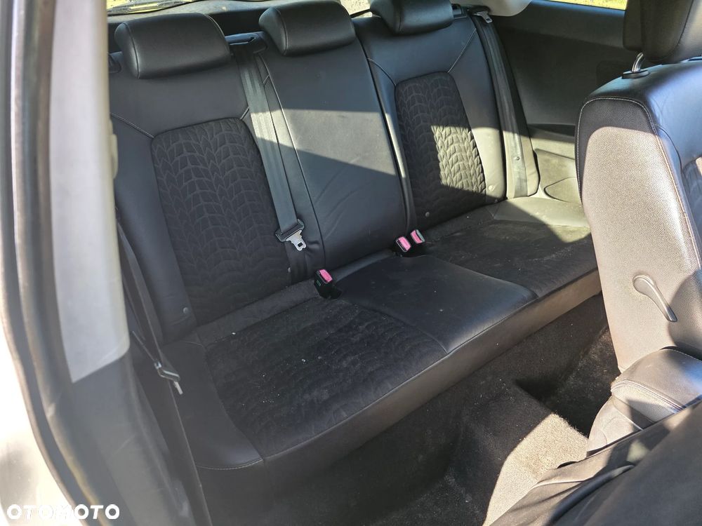 Kia ProCeed 2.0 CRDi Mind - 12