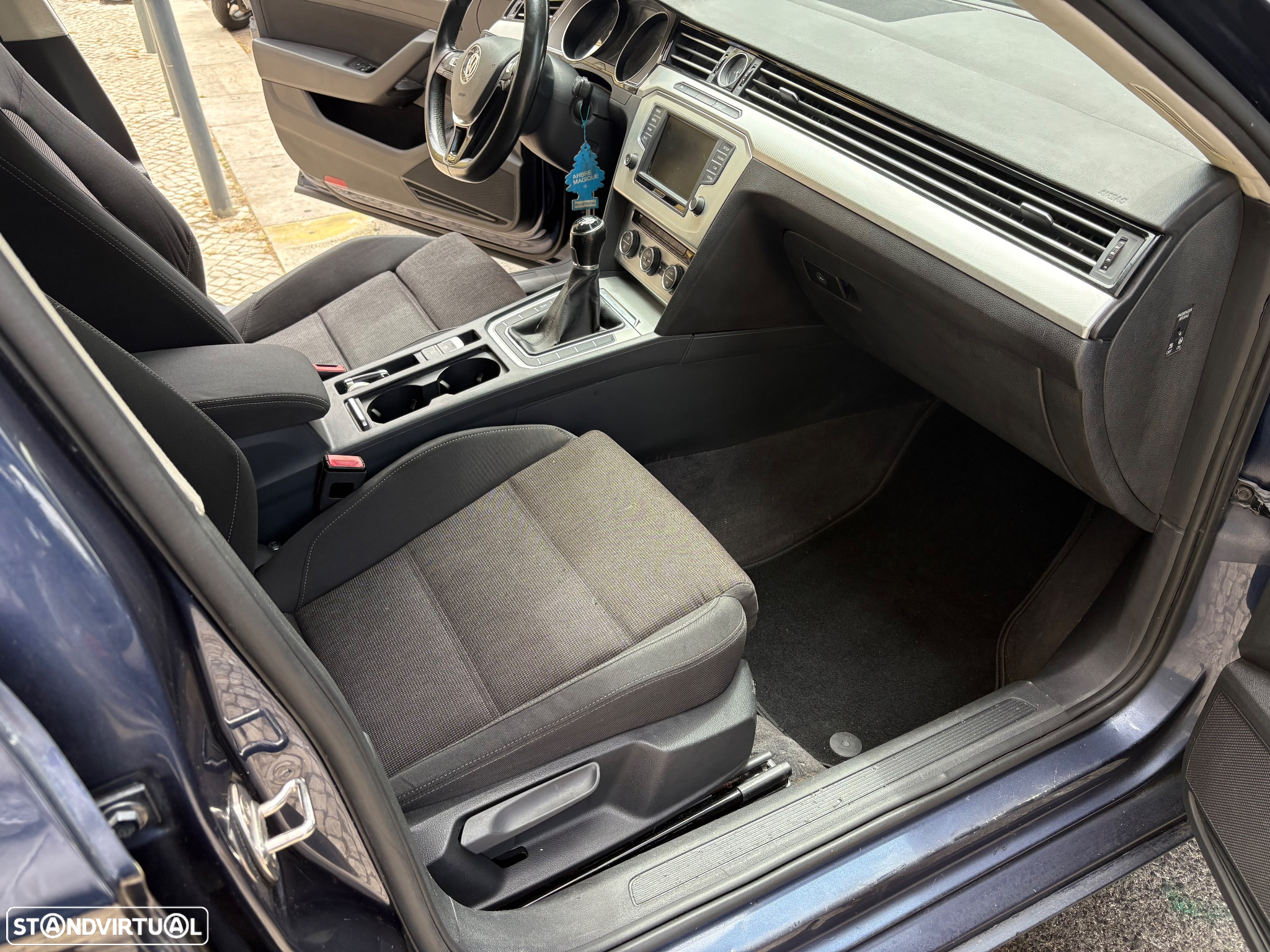 VW Passat Variant 1.6 TDI Confortline - 13