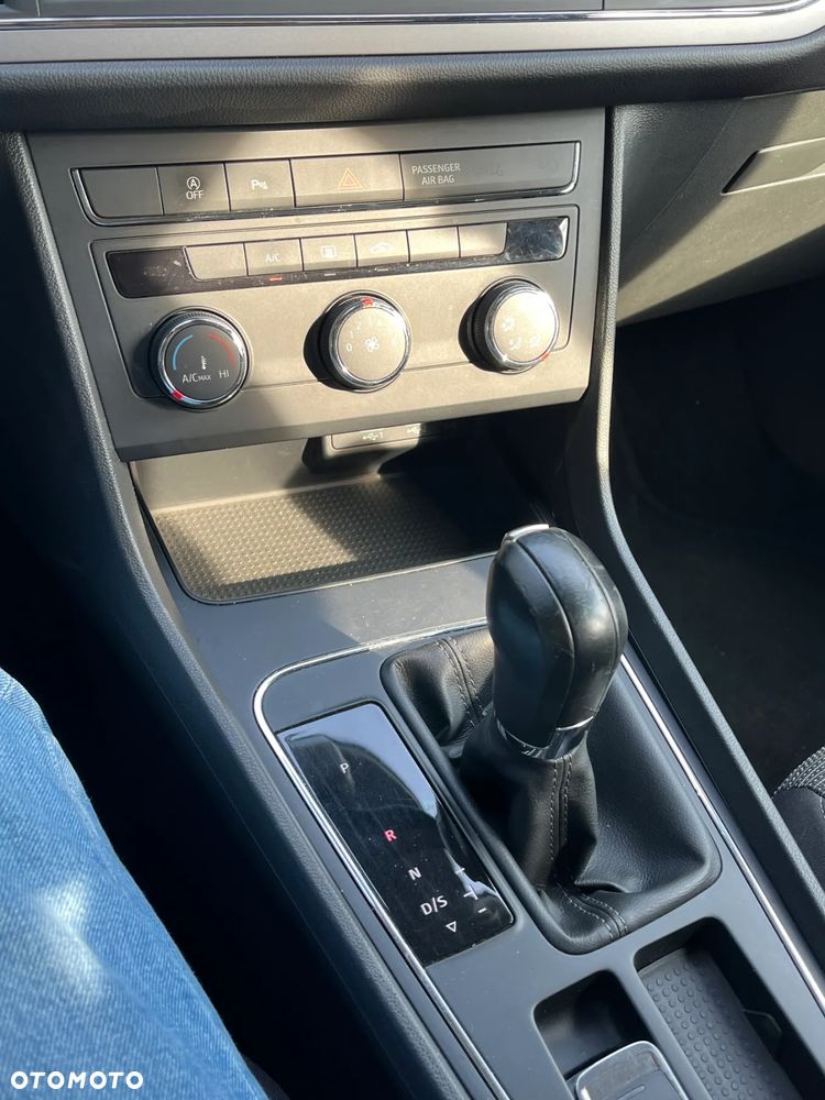 Seat Leon 1.6 TDI Style S&S DSG - 11