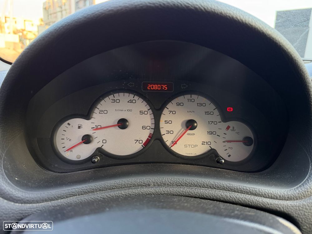 Peugeot 206 1.1 XT - 15