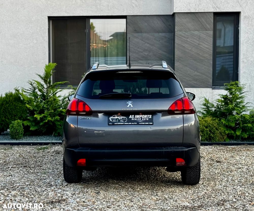 Peugeot 2008 PureTech 82 Style - 12