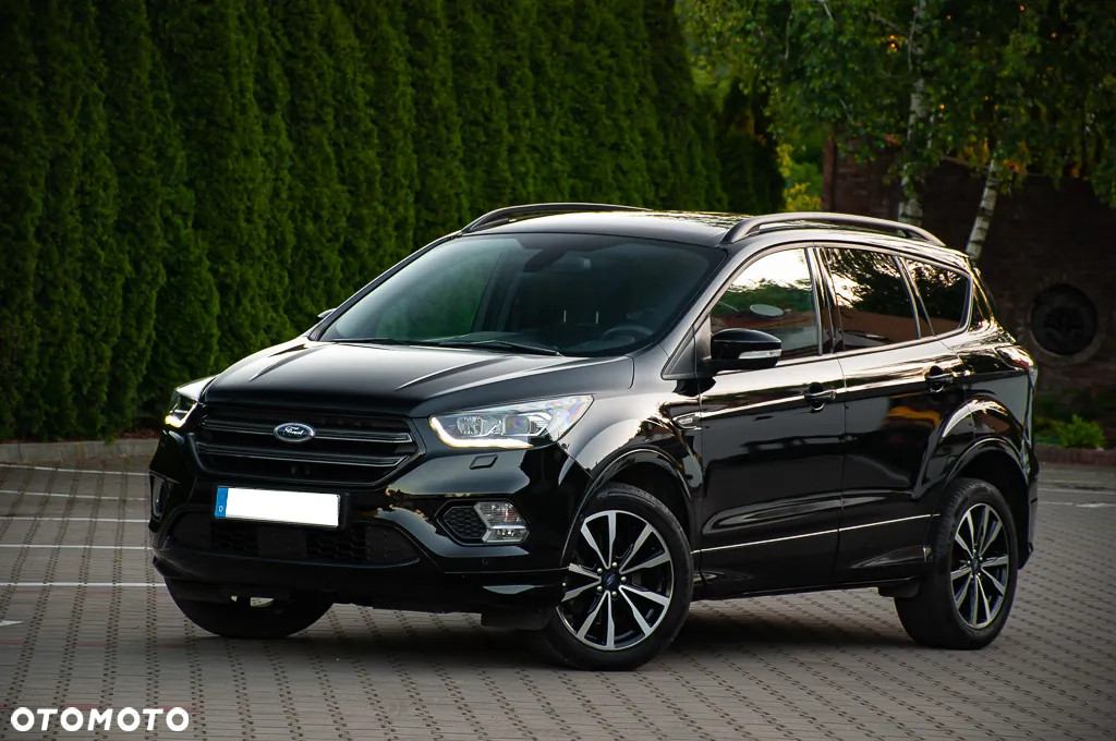Ford Kuga 2.0 TDCi AWD ST-Line - 4
