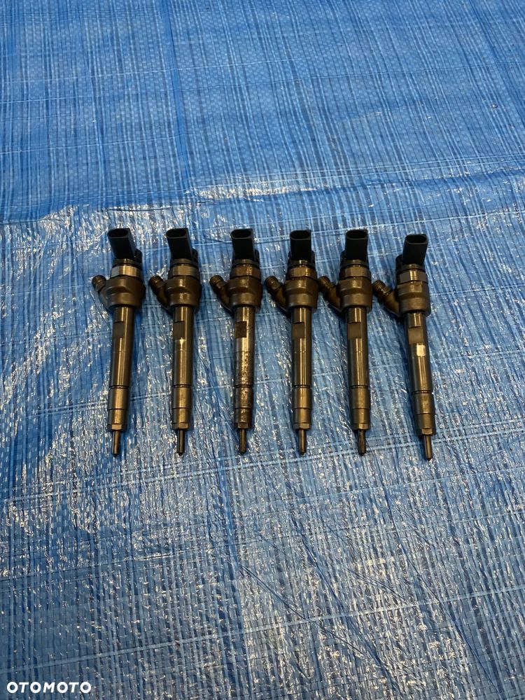 WTRYSK WTRYSKIWACZ WTRYSKIWACZE PALIWA 2.0D N47 3.0D N57 BMW F10 F20 F25 F30 F31 F34 0445110616 - 1