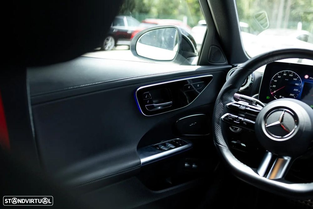 Mercedes-Benz C 300 e AMG Line - 26