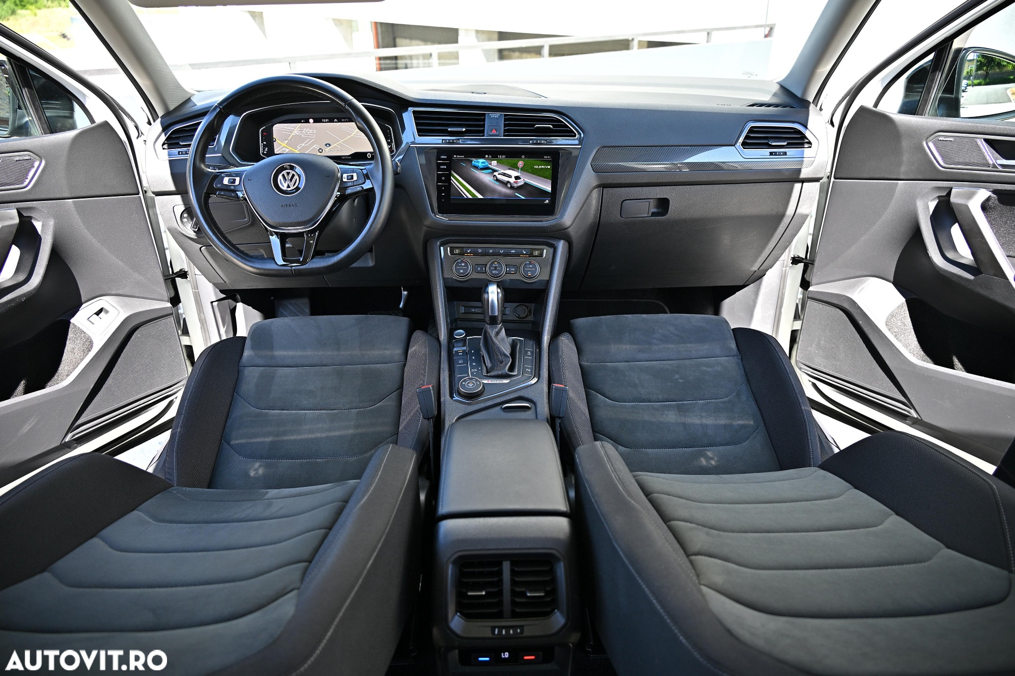 Volkswagen Tiguan Allspace 2.0 TDI 4Mot DSG R-Line - 30