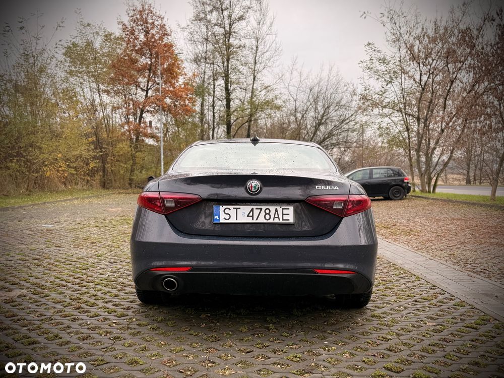 Alfa Romeo Giulia - 9