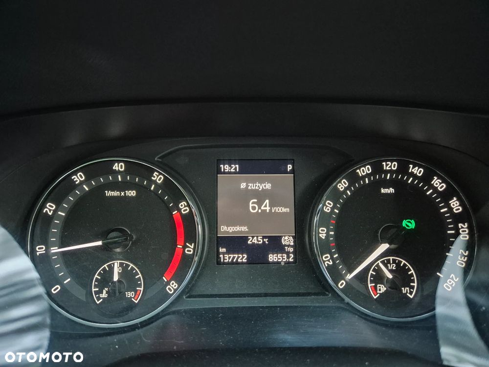 Skoda Octavia 1.5 TSI e-Tec Ambition DSG - 12