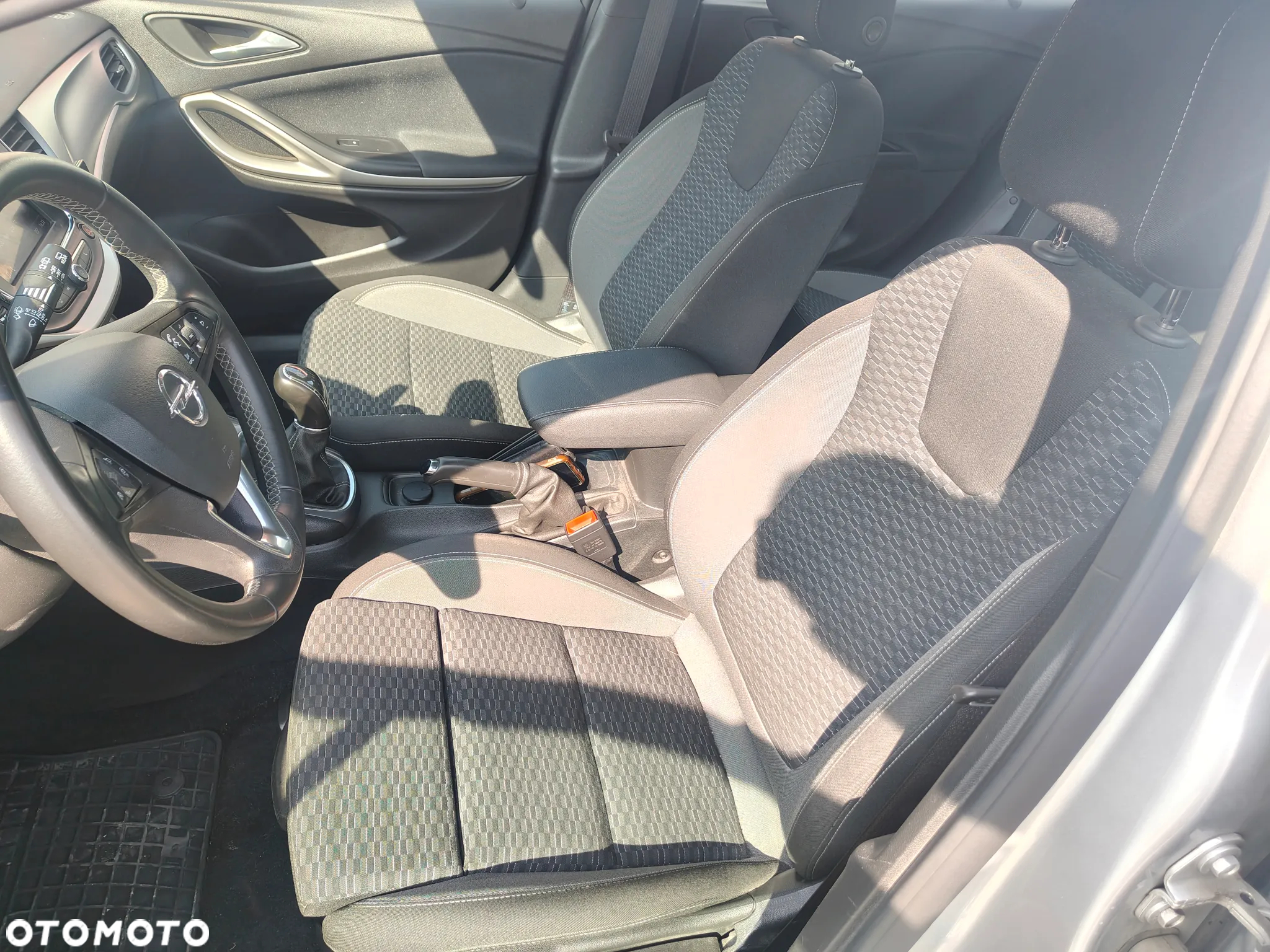 Opel Astra V 1.5 CDTI Edition S&S - 12